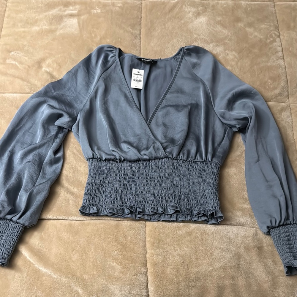 BRAND NEW Express Women's Long Sleeve Crop Top - Small, Blue